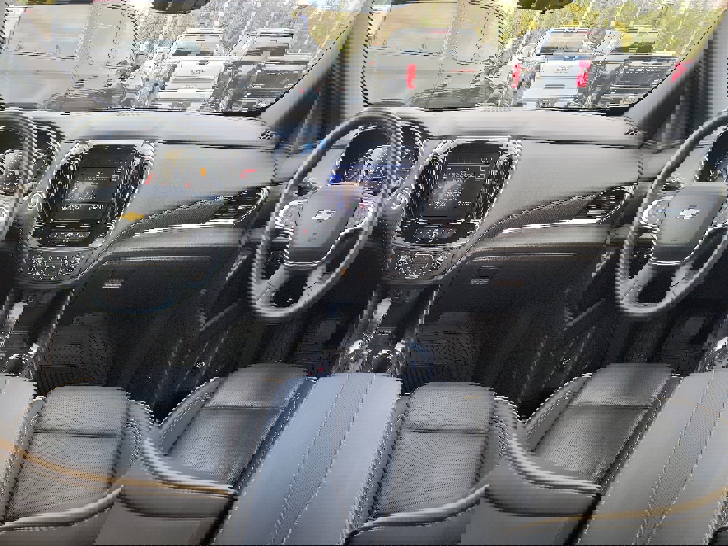 Used 2023 Chevrolet Traverse Premier w/ LPO, Cargo Package image 11