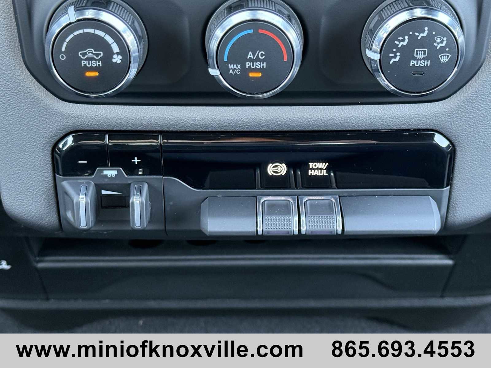 Used 2024 RAM 2500 Big Horn image 18