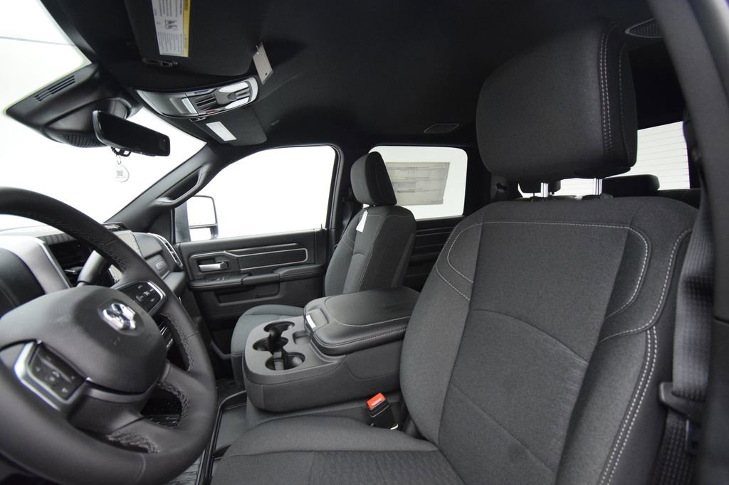 New 2026 RAM 5500 Tradesman AWD/4WD image 38