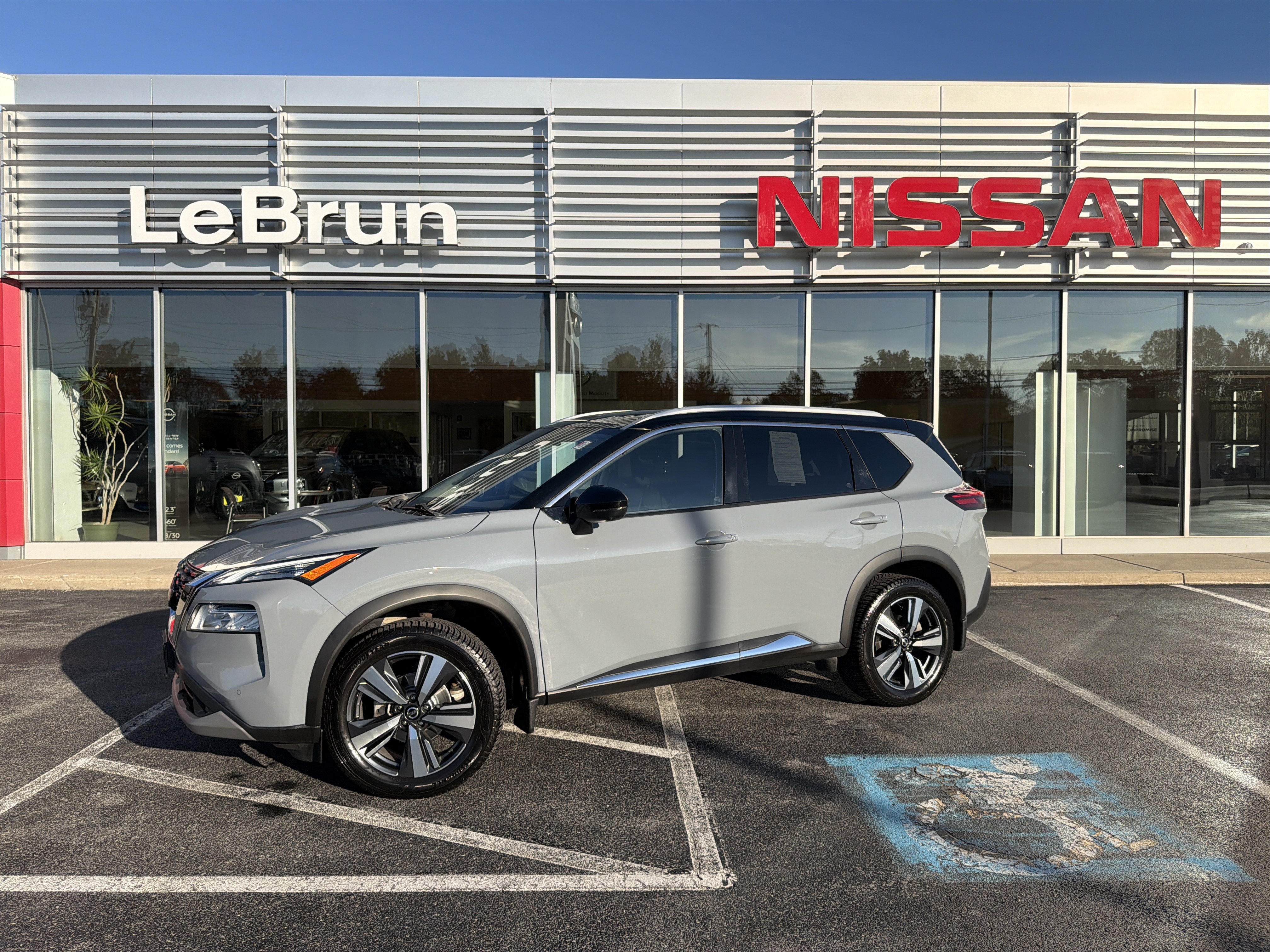 Used 2021 Nissan Rogue SL w/ Premium Package