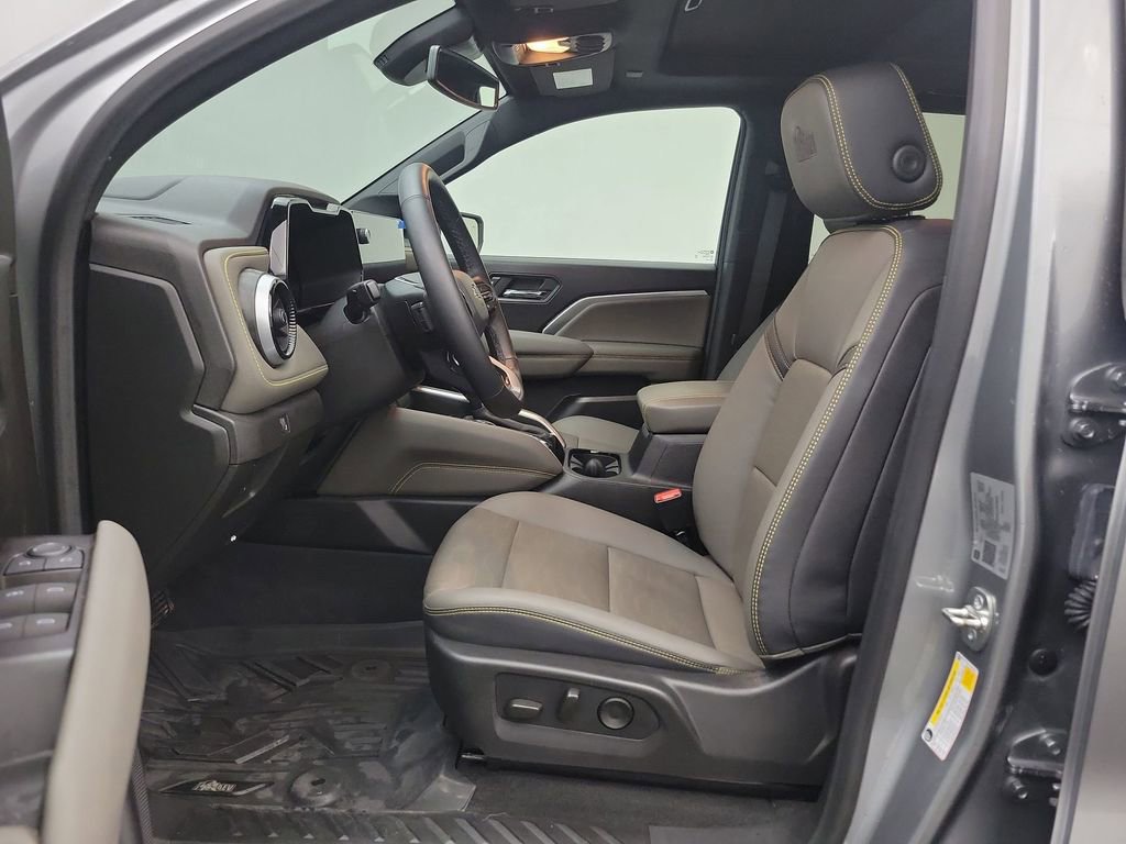 Used 2024 Chevrolet Colorado ZR2 w/ ZR2 Bison Edition AWD/4WD image 4