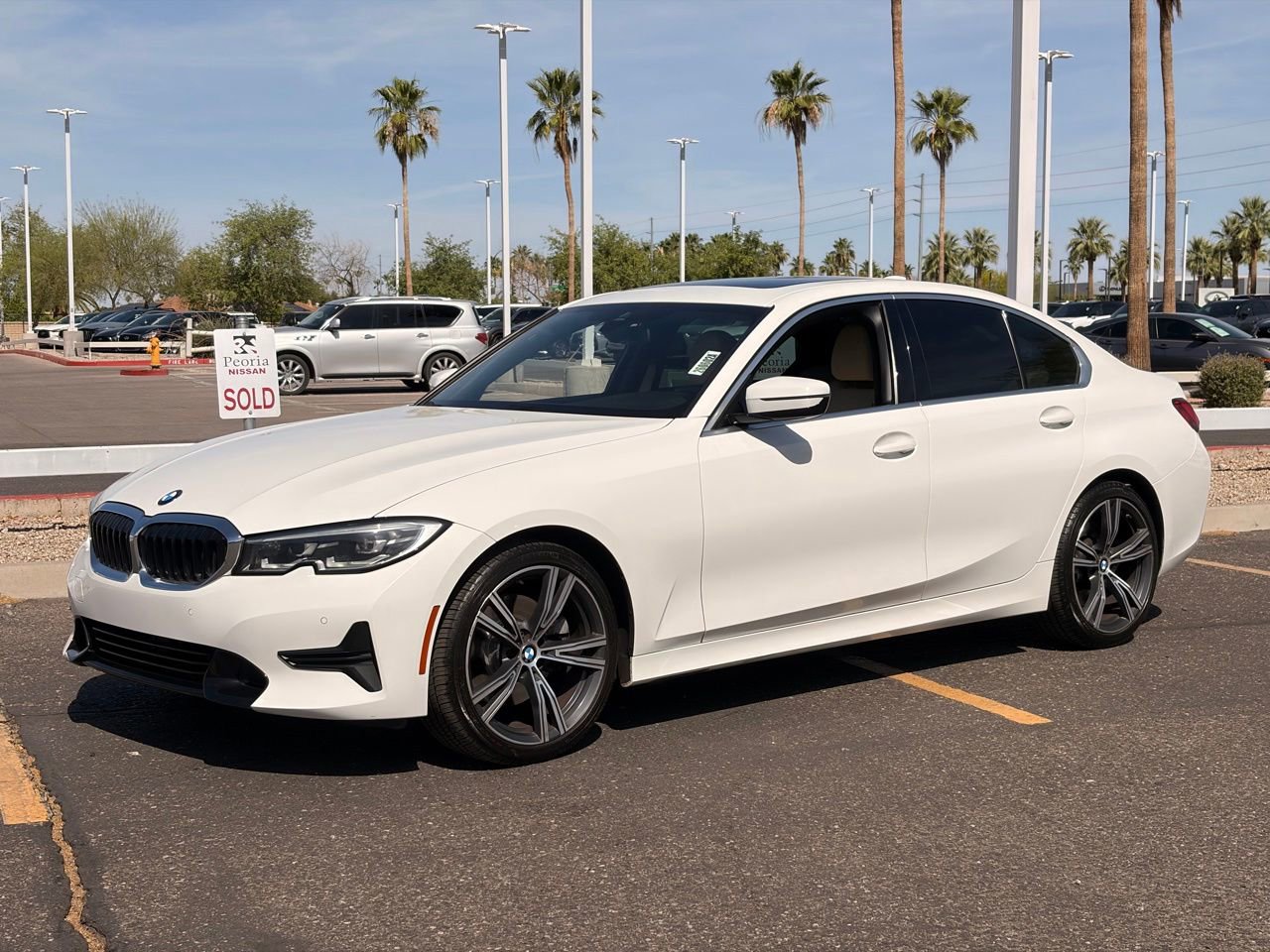 Used 2021 BMW 330i Sedan w/ Convenience Package RWD image 2