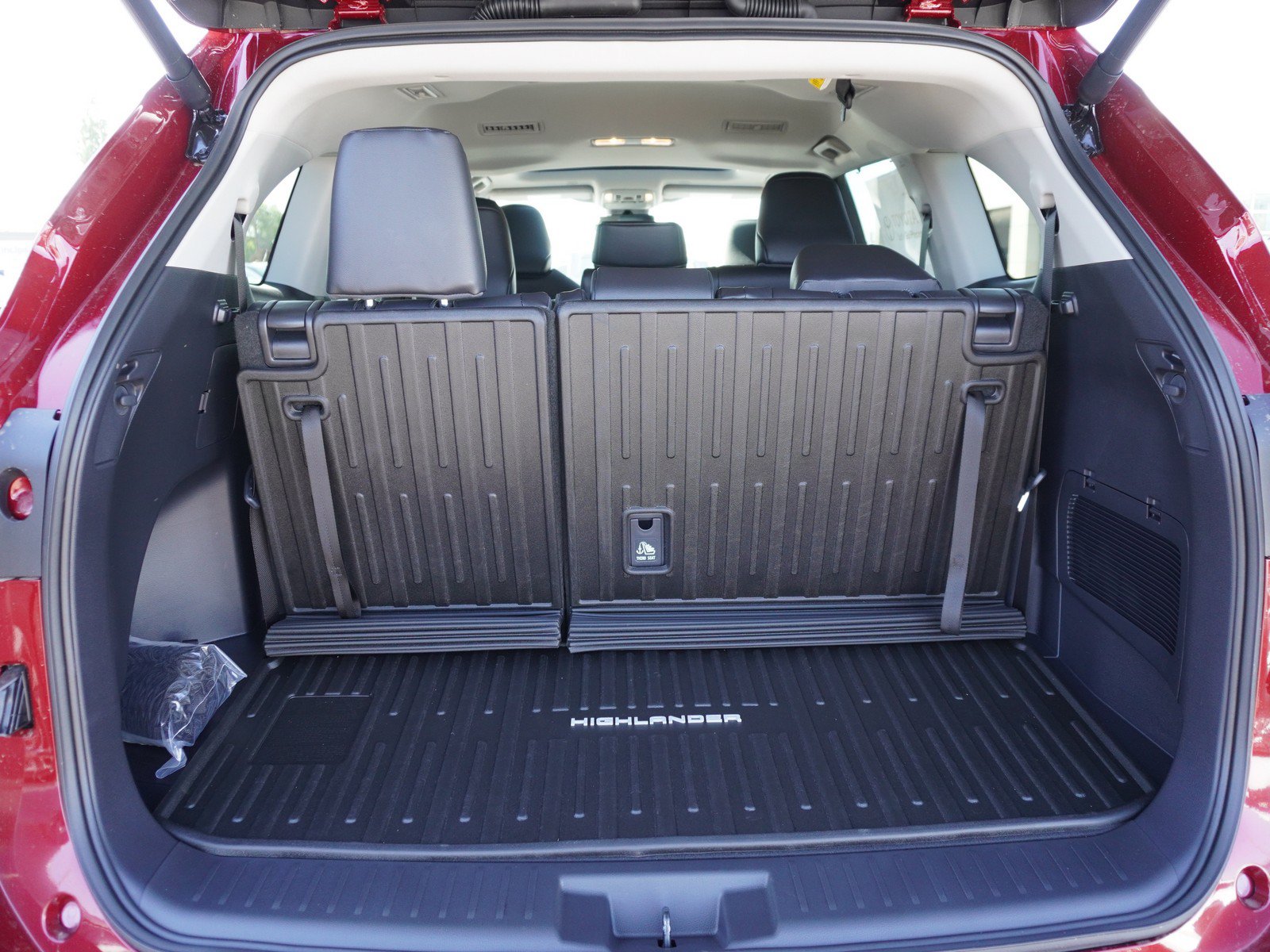 New 2026 Toyota Highlander XLE AWD/4WD image 11