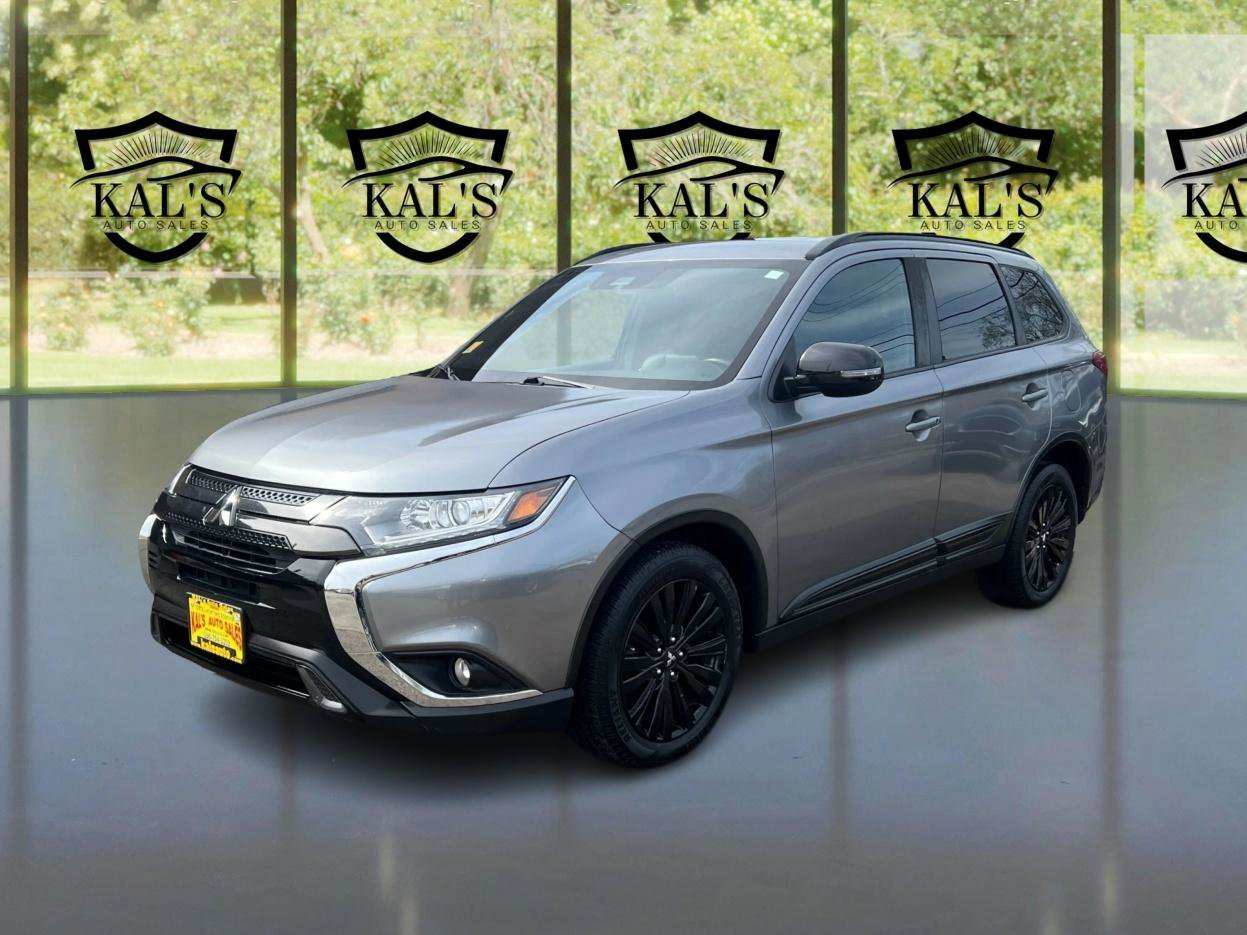 Used 2020 Mitsubishi Outlander LE