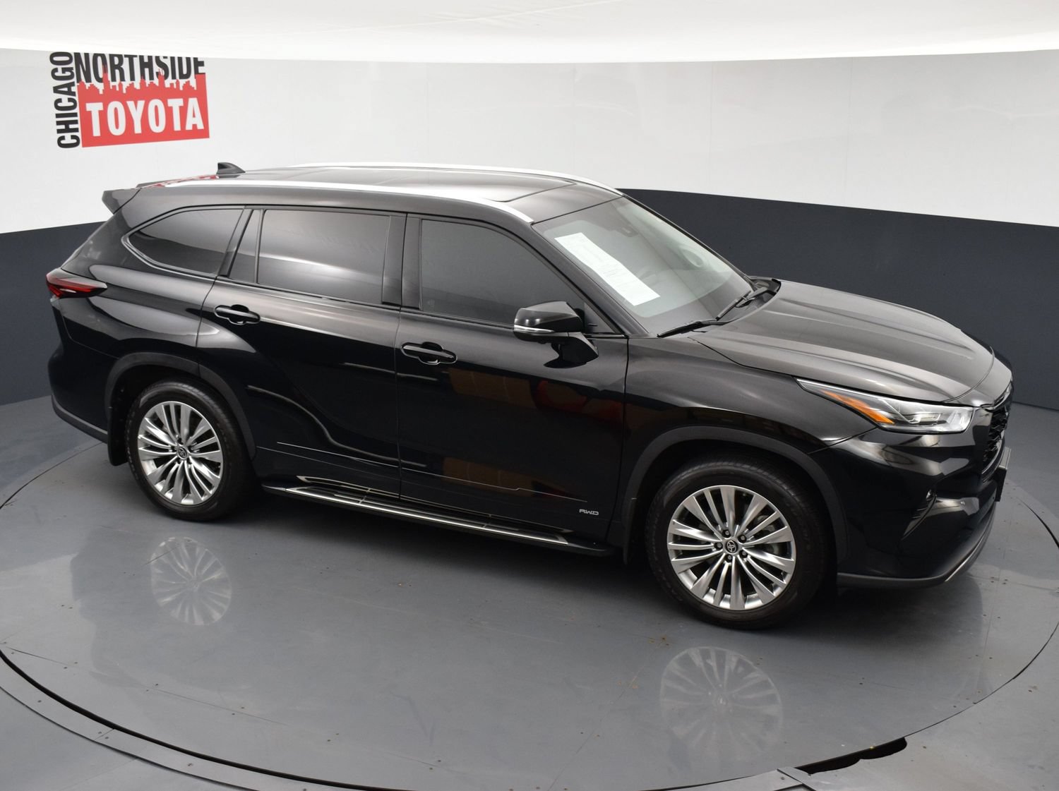 Used 2025 Toyota Highlander Platinum AWD/4WD image 31
