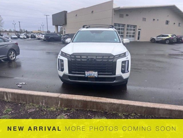 Used 2023 Hyundai Palisade Limited image 2