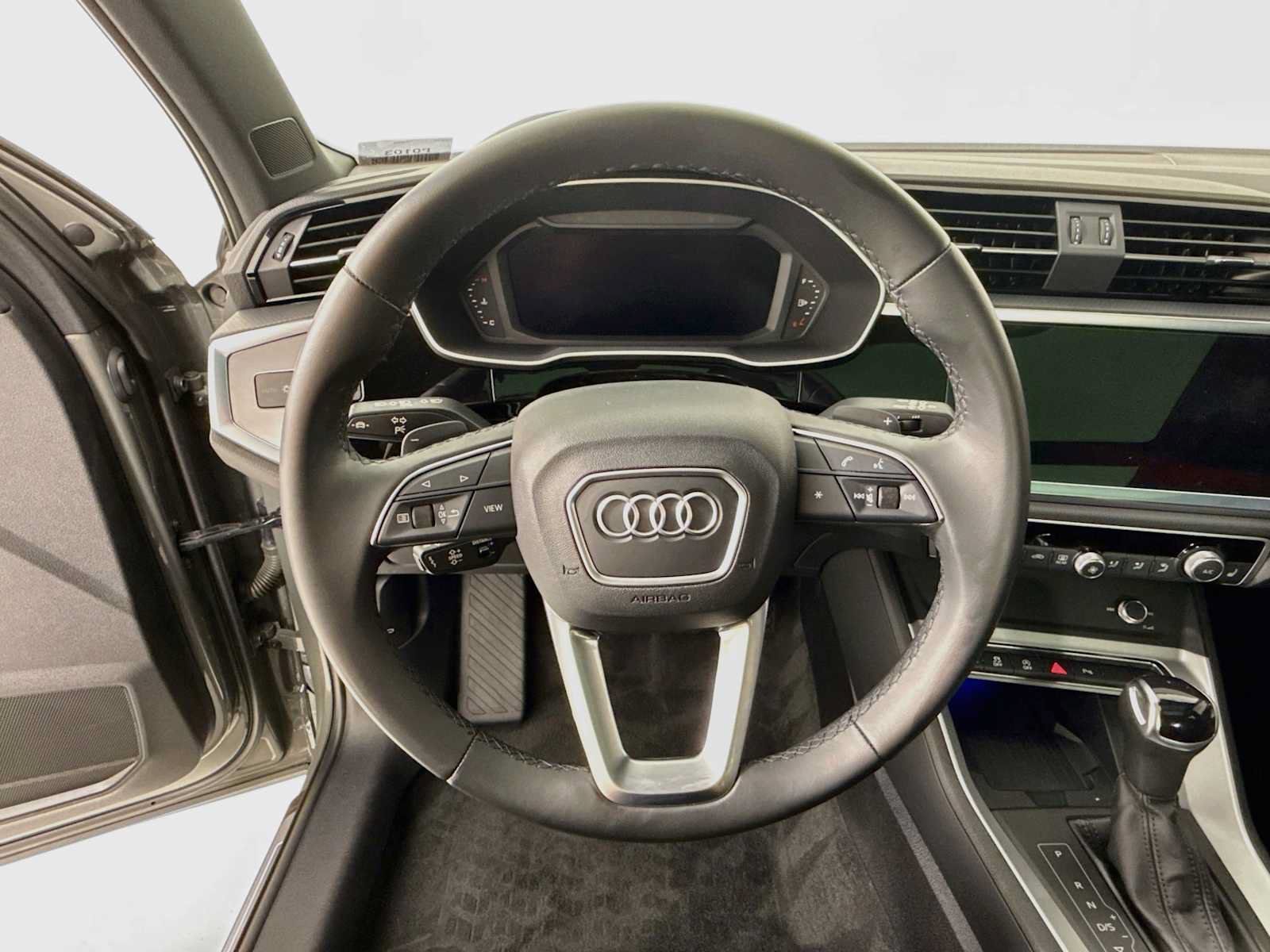 Used 2023 Audi Q3 2.0T Premium Plus AWD/4WD image 15