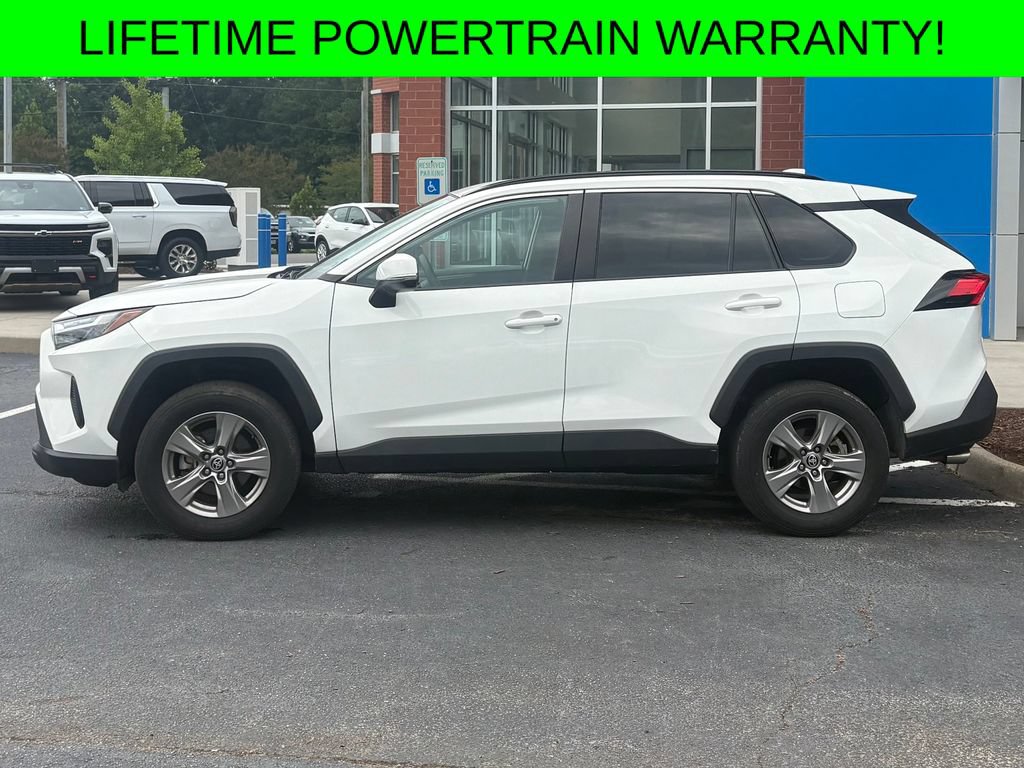 Used 2024 Toyota RAV4 XLE AWD/4WD image 2