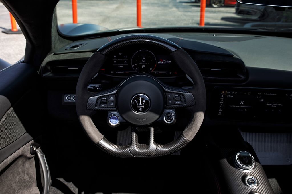 Used 2023 Maserati MC20 Spyder image 15