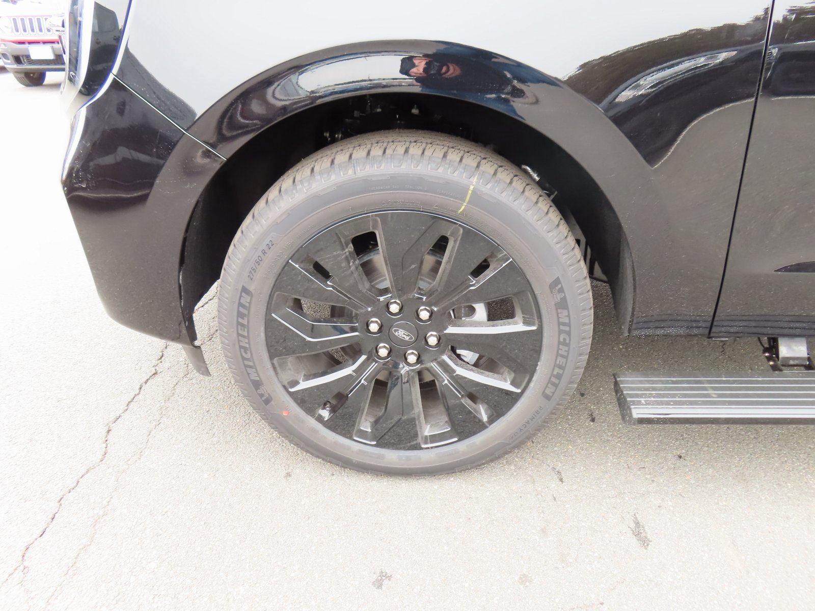 New 2025 Ford Expedition Max Platinum w/ Stealth Appearance Package image 9