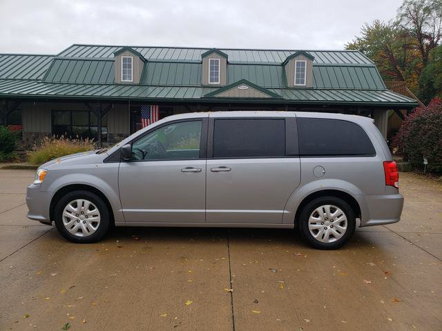 Used 2018 Dodge Grand Caravan SE w/ UConnect Hands-Free Group FWD image 9
