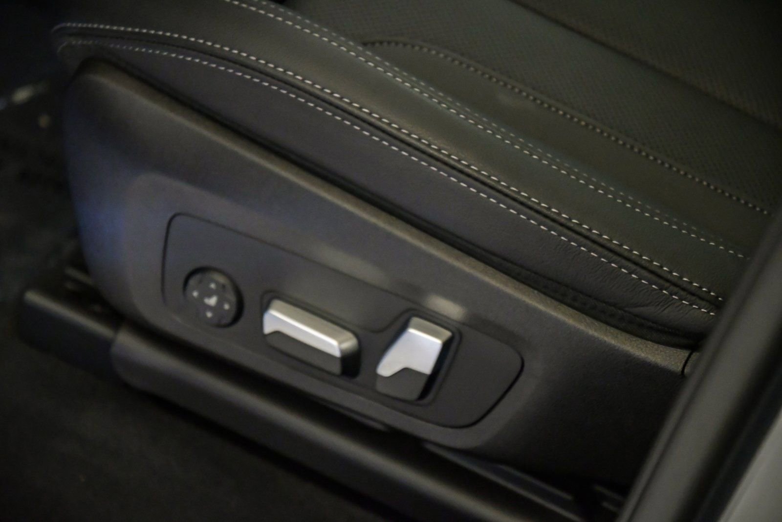 Certified 2023 BMW X3 sDrive30i w/ Convenience Package image 22