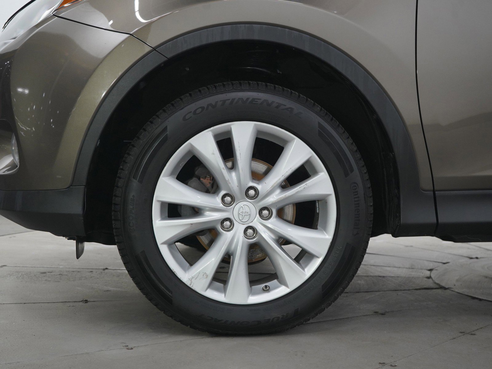 Used 2013 Toyota RAV4 Limited image 29
