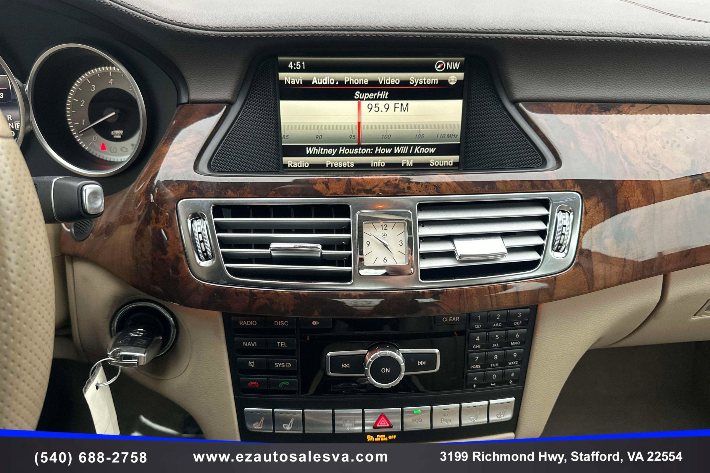Used 2014 Mercedes-Benz CLS 550 4MATIC w/ Premium 1 Package image 23