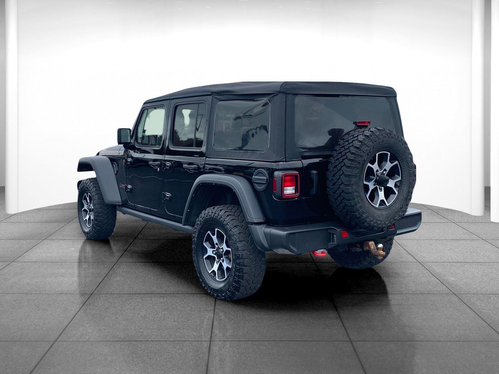 Used 2022 Jeep Wrangler Unlimited Rubicon w/ Cold Weather Group image 5