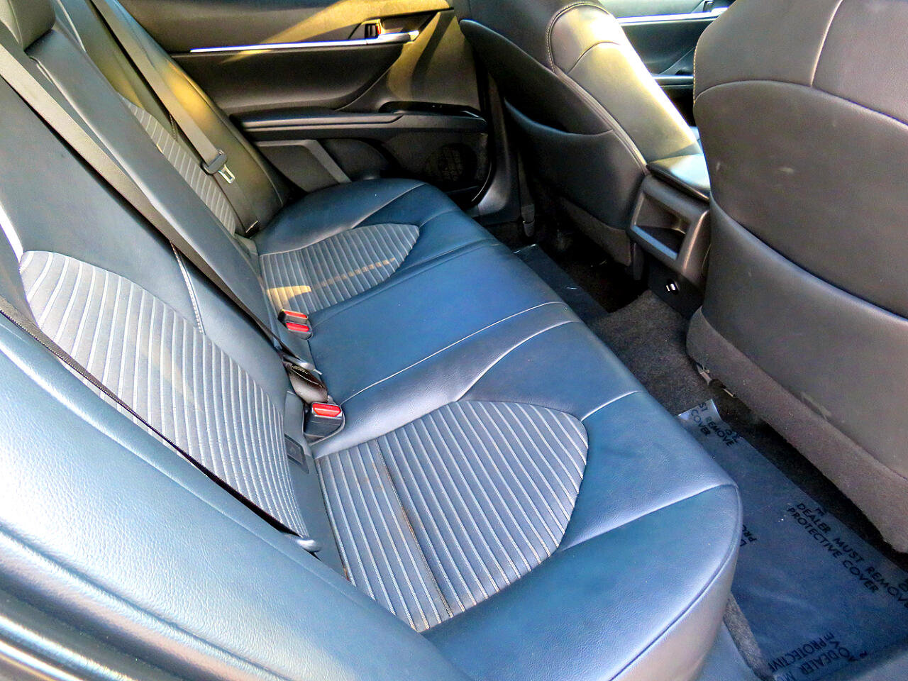 Used 2018 Toyota Camry SE image 32