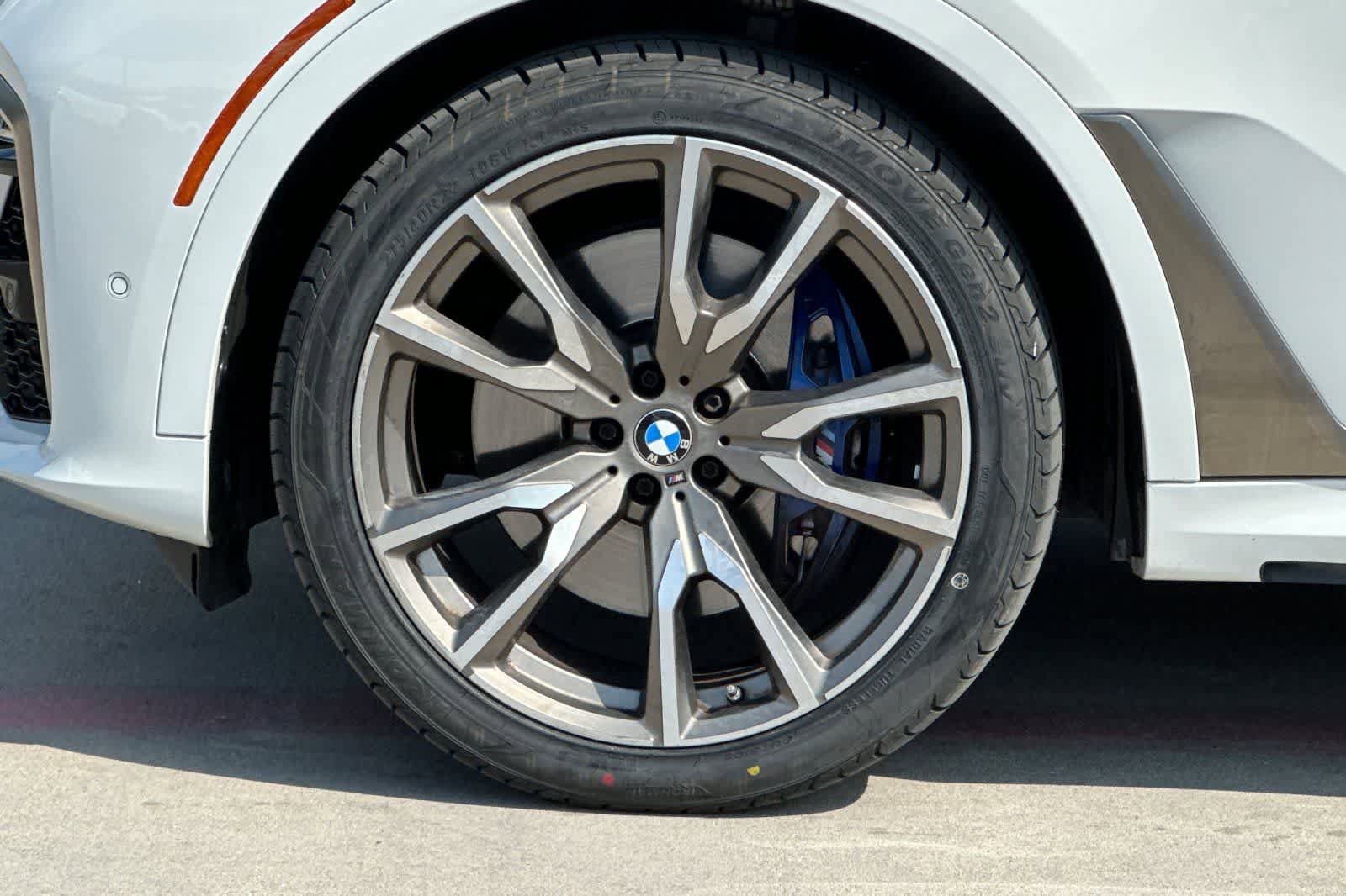Used 2020 BMW X7 M50i AWD/4WD image 35