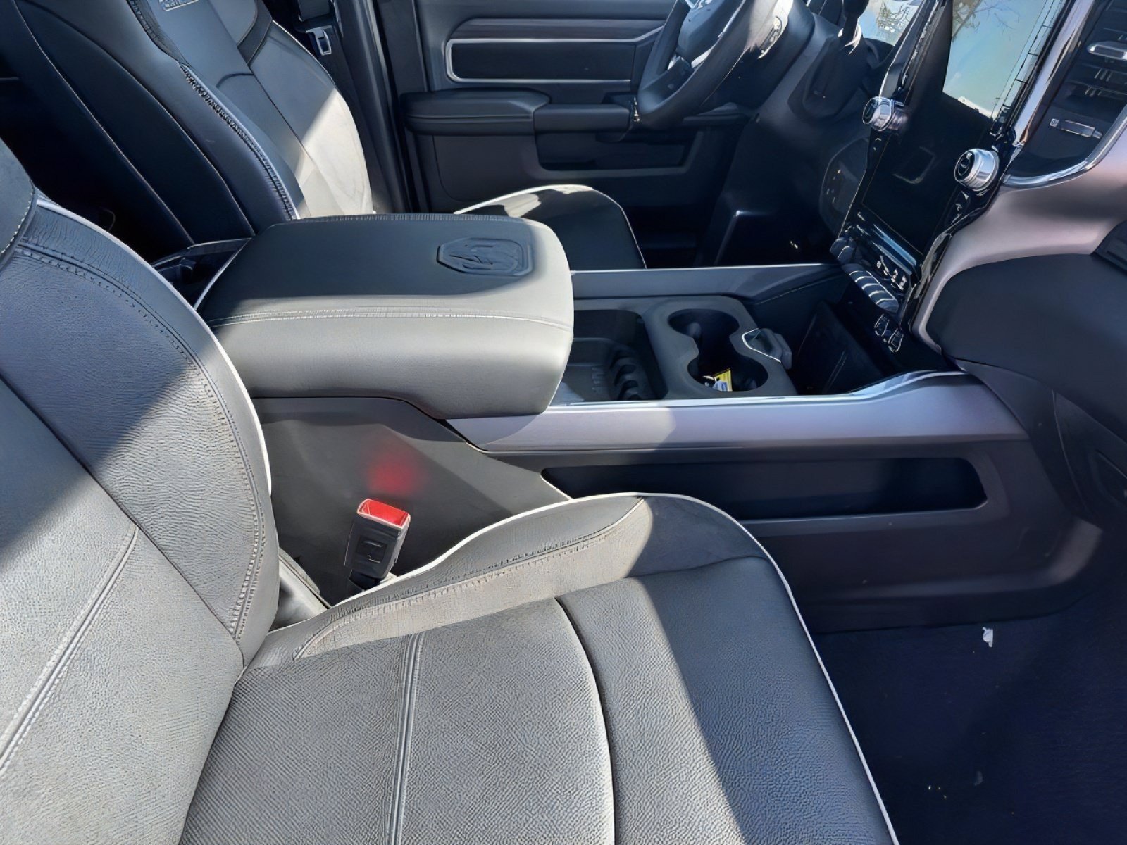 New 2026 RAM 2500 Laramie w/ Night Edition AWD/4WD image 16