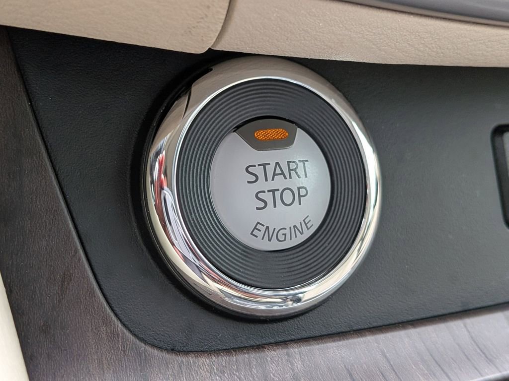 Used 2022 Nissan Murano Platinum w/ Cargo Package image 31