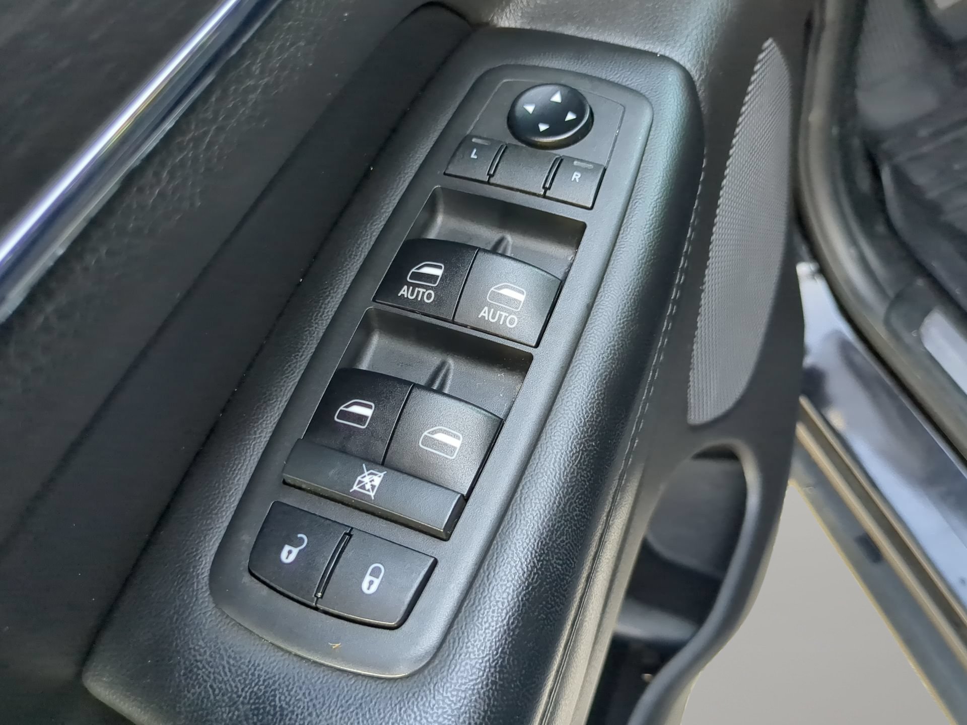 Used 2018 Jeep Grand Cherokee Limited AWD/4WD image 55