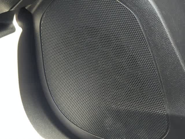 Used 2025 Chevrolet Trax LT FWD image 29