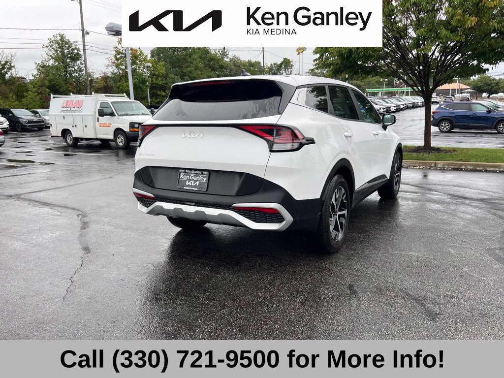 Certified 2024 Kia Sportage EX FWD image 9