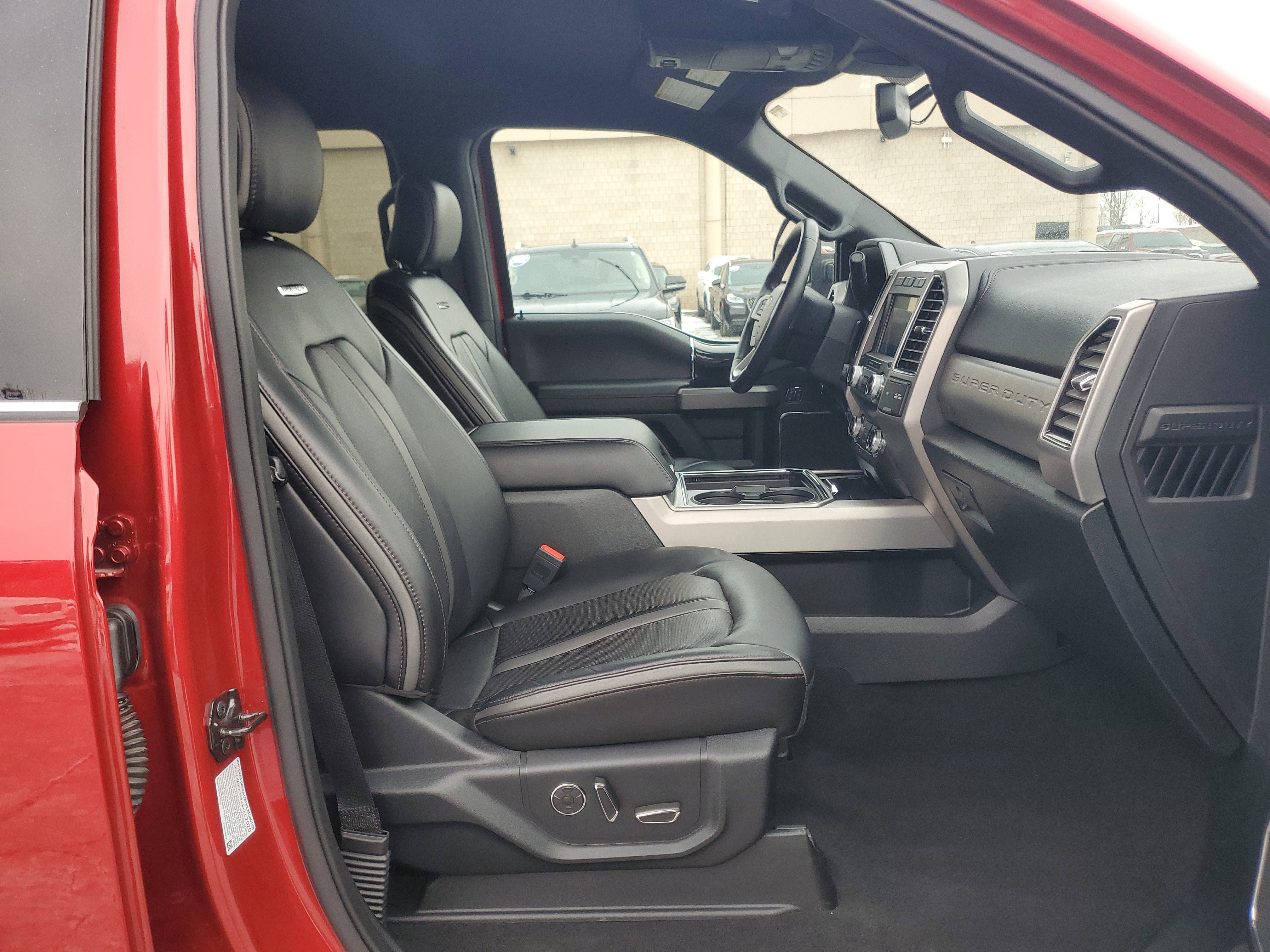 Used 2021 Ford F250 Platinum image 9