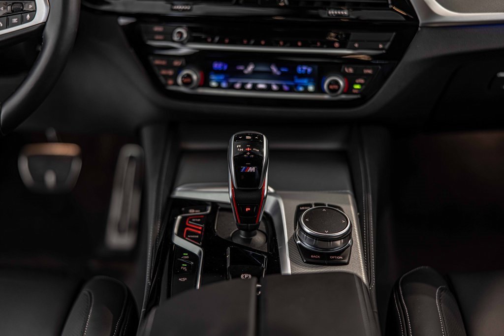 Used 2023 BMW M5 w/ Executive Package image 41