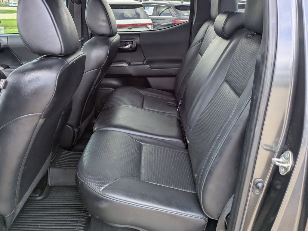 Used 2019 Toyota Tacoma TRD Off-Road w/ TRD Premium Off Road Package RWD image 9
