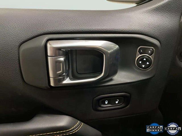 Used 2025 Jeep Wrangler Unlimited Sahara w/ Safety Group image 25