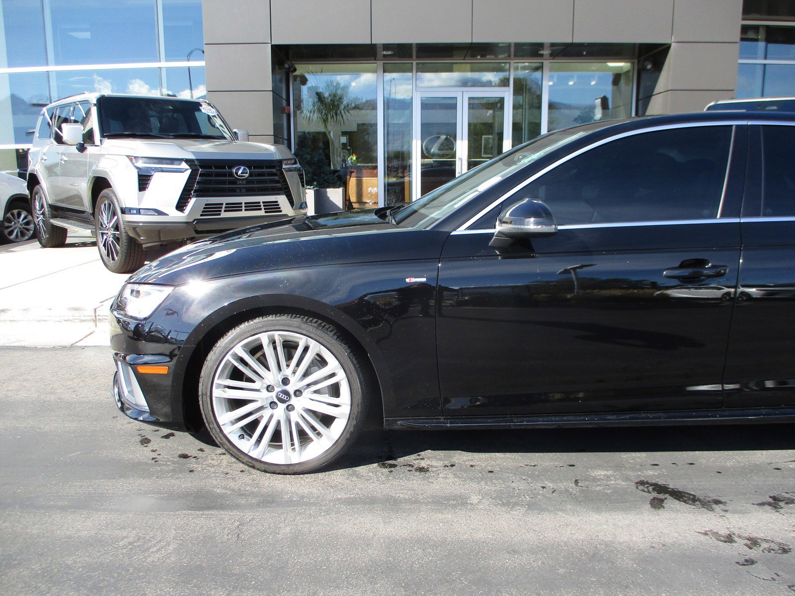 Used 2019 Audi A4 2.0T Premium Plus w/ Premium Plus Package image 2