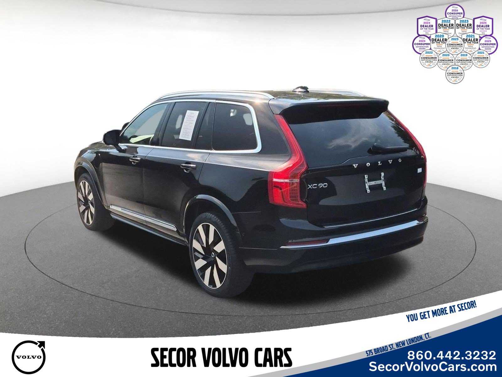 Certified 2024 Volvo XC90 T8 Plus w/ Protection Package Premier AWD/4WD image 9