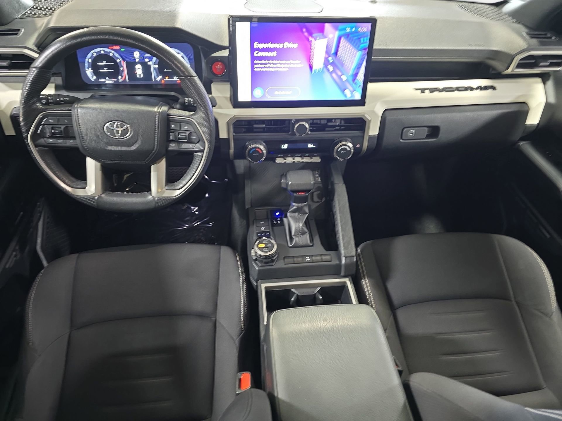 Used 2024 Toyota Tacoma TRD Off-Road AWD/4WD image 9