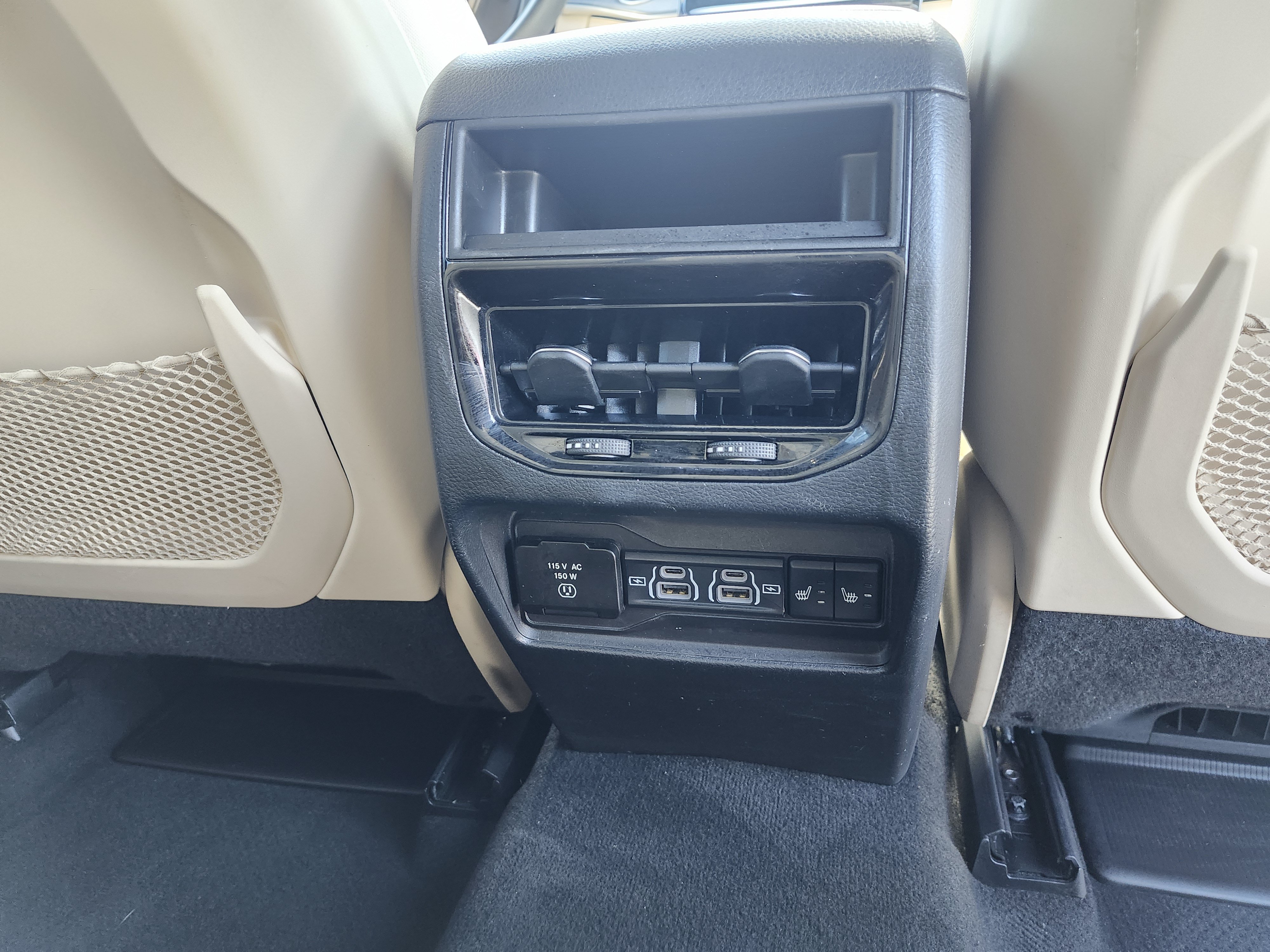 Used 2023 Jeep Grand Cherokee Limited w/ Luxury Tech Group II RWD image 22