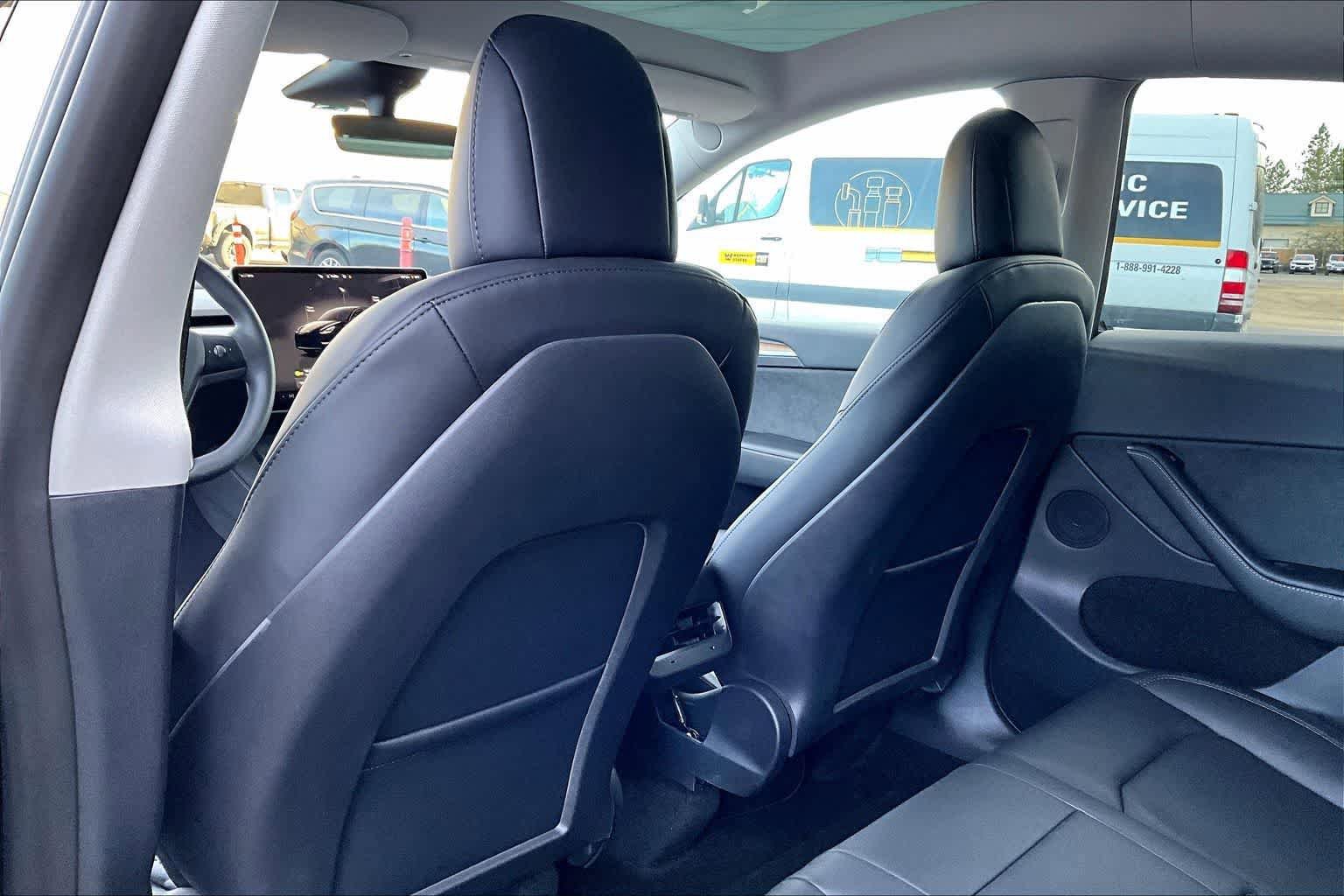 Used 2023 Tesla Model Y Long Range image 12