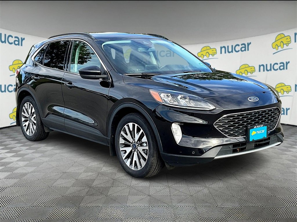 Used 2022 Ford Escape Titanium w/ Class II Trailer Tow Package