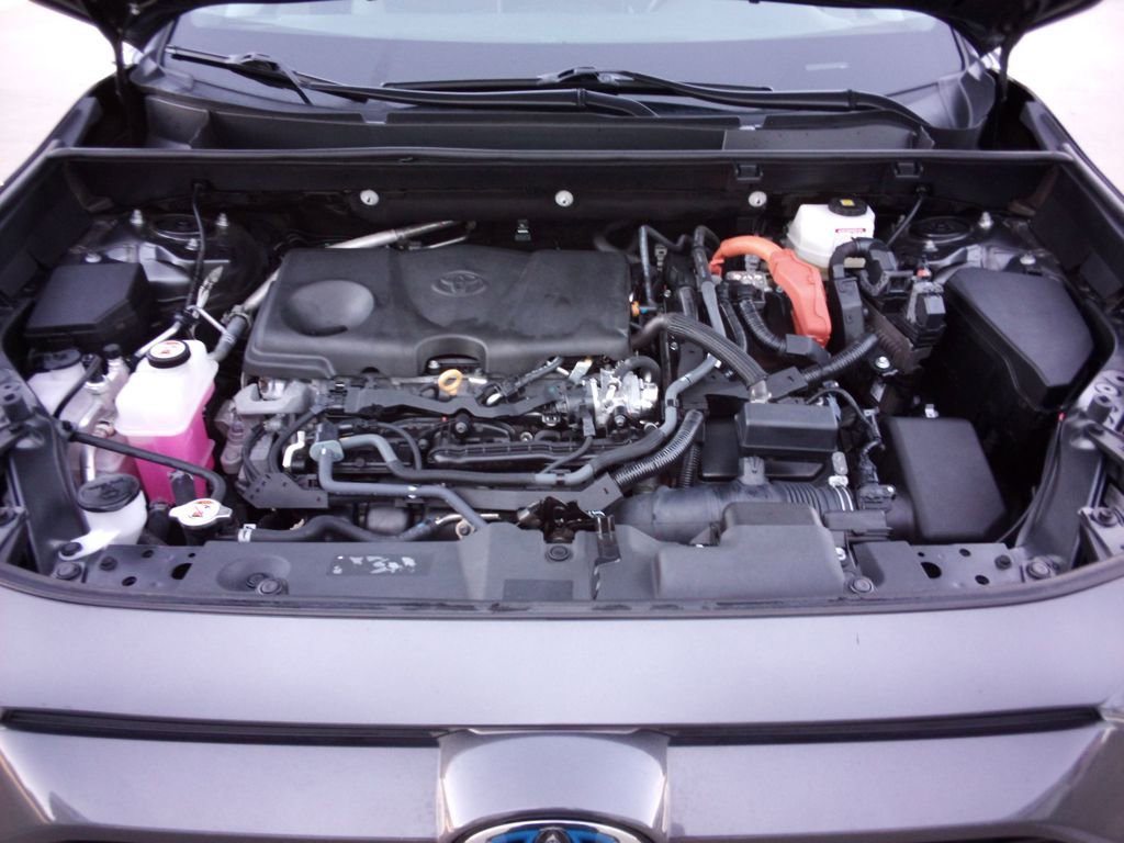 Used 2024 Toyota RAV4 XLE w/ Weather Package image 21