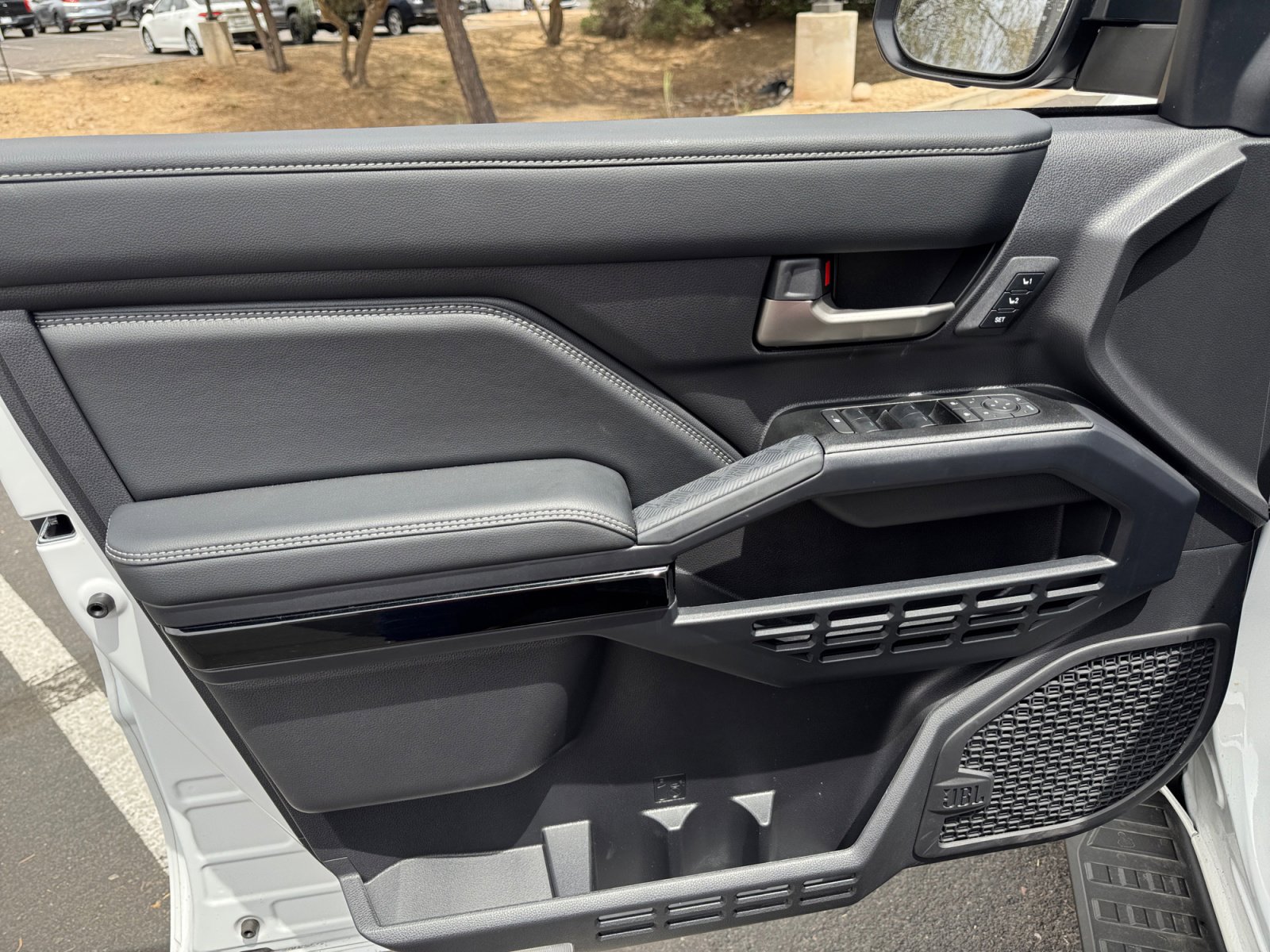 Certified 2025 Toyota 4Runner Limited AWD/4WD image 13