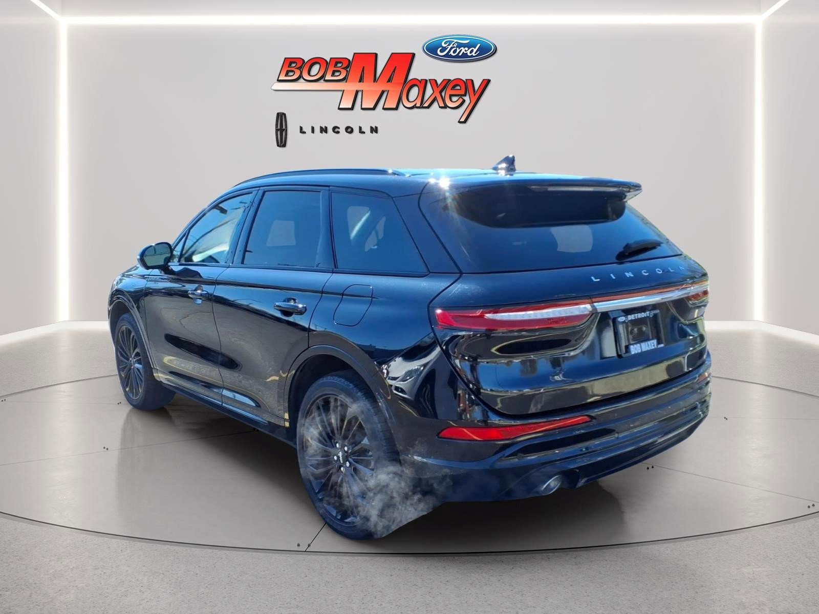 Certified 2023 Lincoln Corsair Reserve w/ Equipment Group 201A AWD/4WD image 6