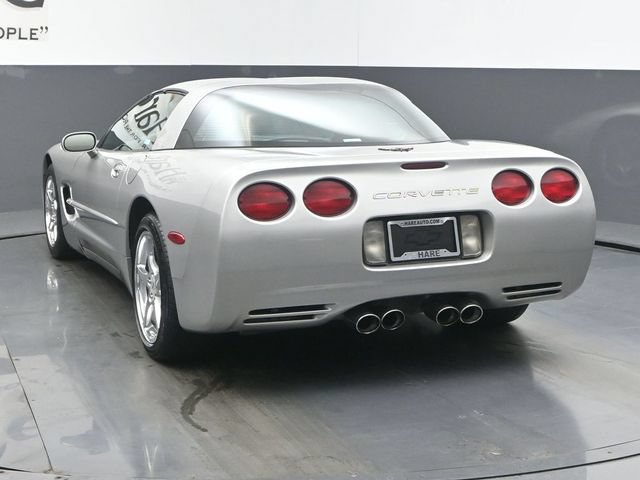 Used 2004 Chevrolet Corvette Coupe RWD image 27