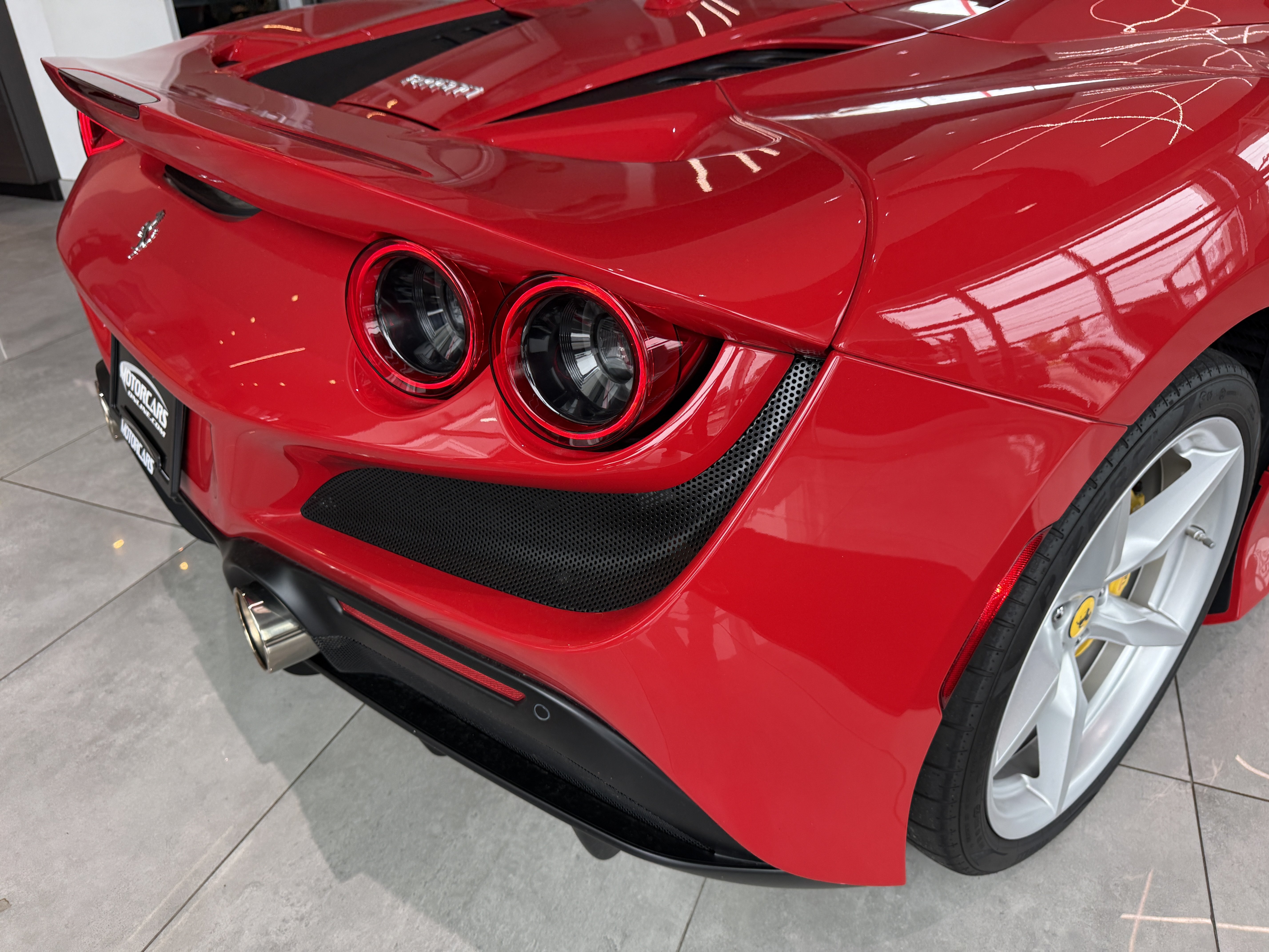 Used 2021 Ferrari F8 Tributo RWD image 43