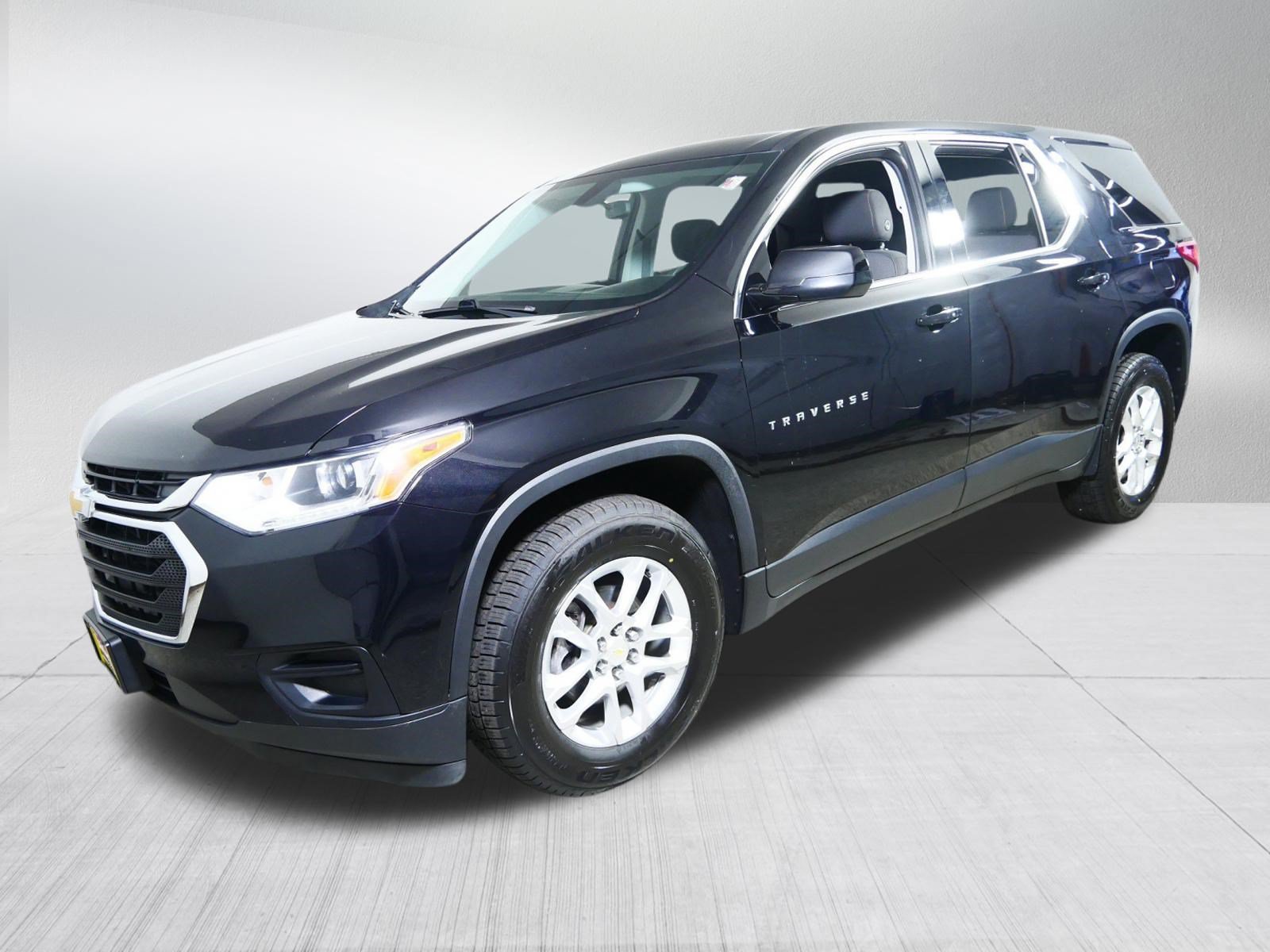 Used 2019 Chevrolet Traverse LS AWD/4WD image 3
