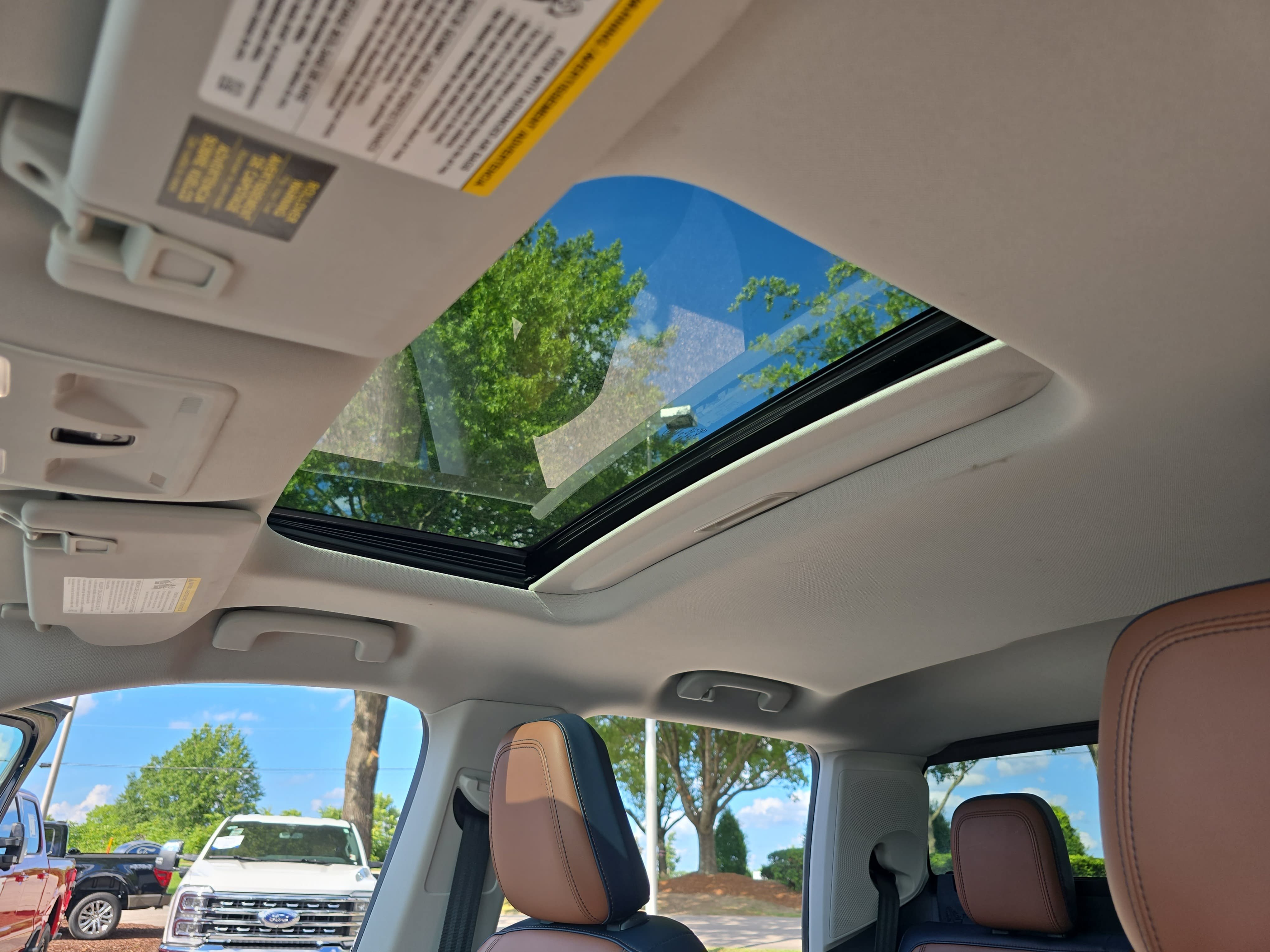 Used 2022 Ford Maverick Lariat w/ Lariat Luxury Package FWD image 31
