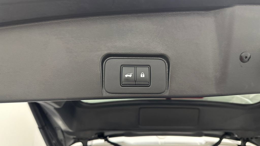 Certified 2022 Nissan Rogue SV w/ SV Premium Package image 20