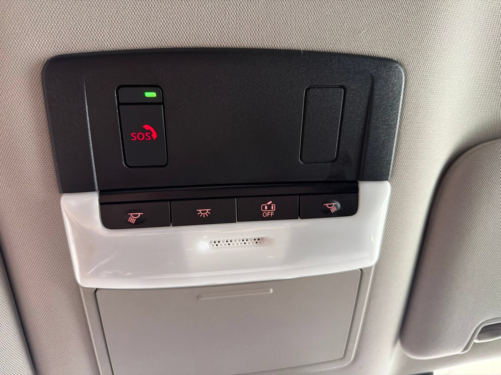 Used 2025 Nissan Pathfinder SV AWD/4WD image 30