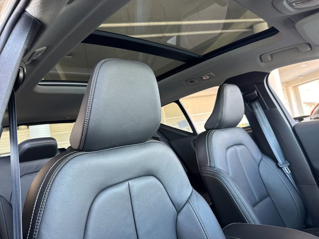New 2026 Volvo XC40 B5 Plus w/ Climate Package image 16