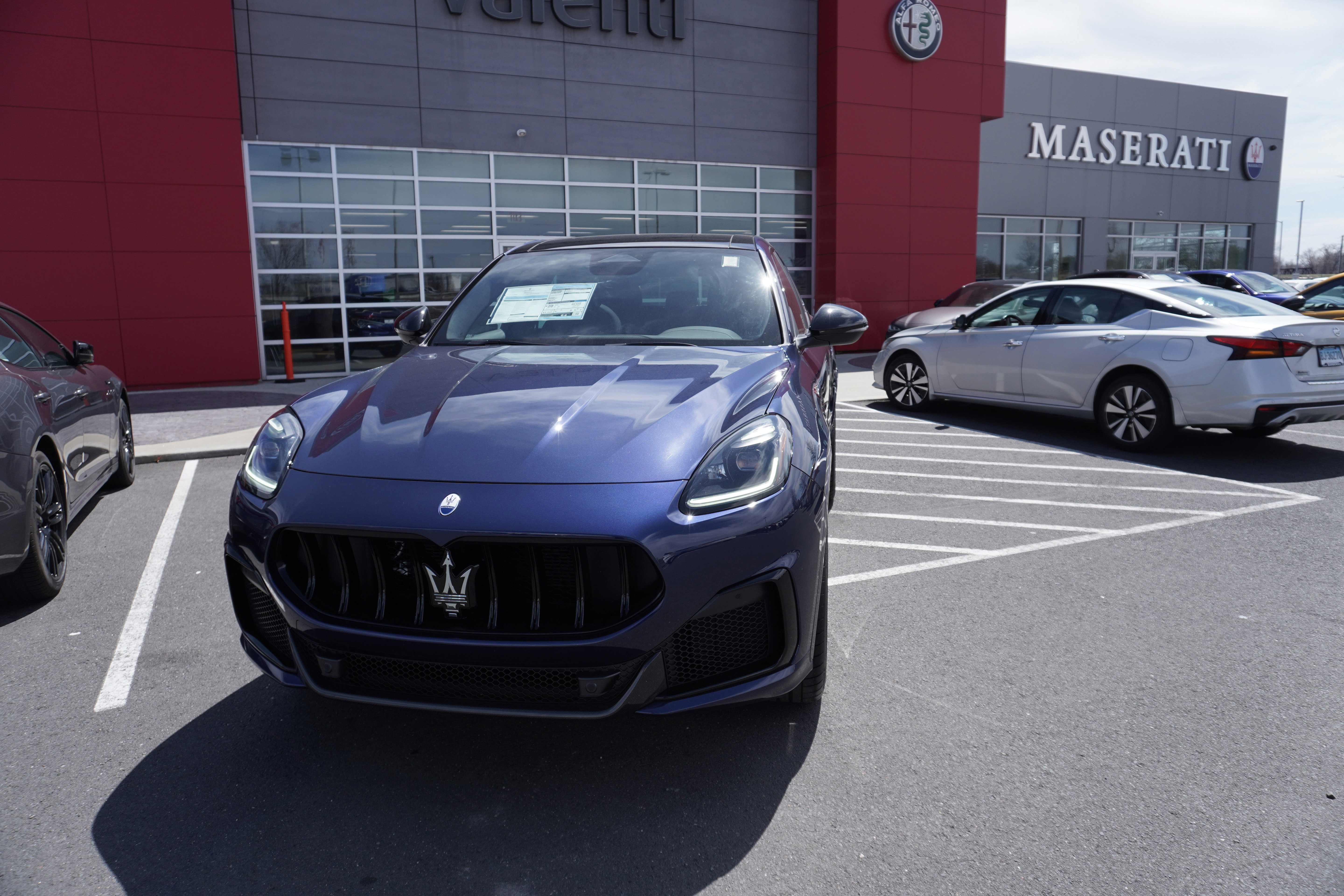 New 2025 Maserati Grecale Trofeo image 1