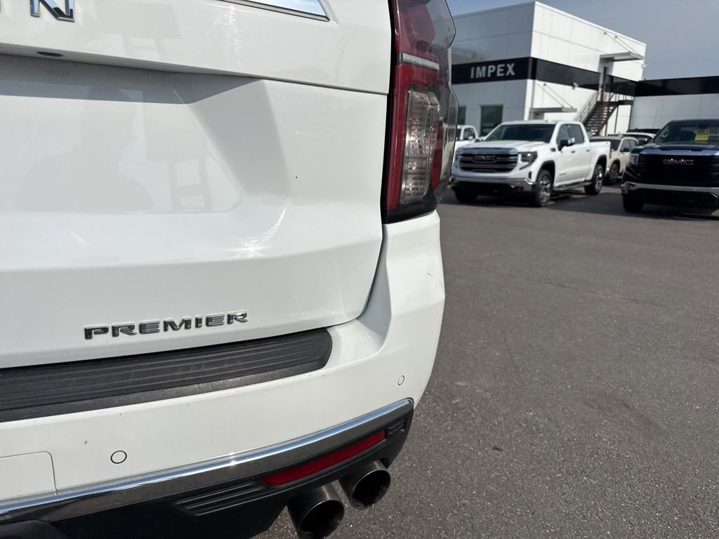 Used 2023 Chevrolet Suburban Premier image 36
