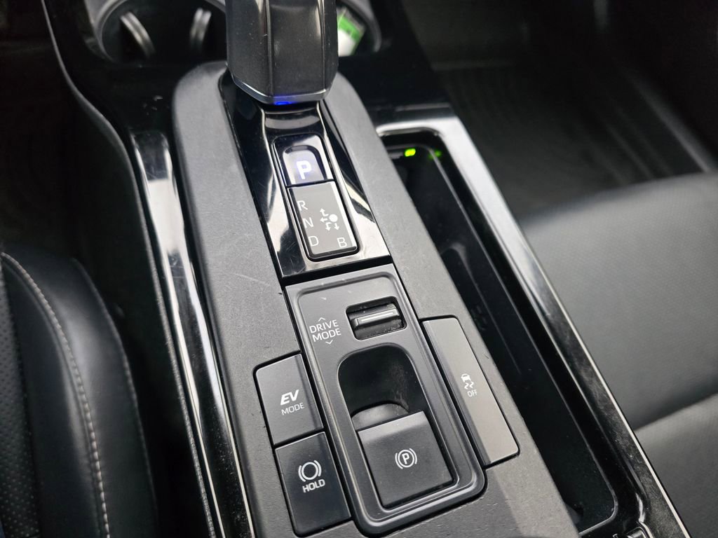 Used 2023 Toyota Prius XLE AWD/4WD image 25