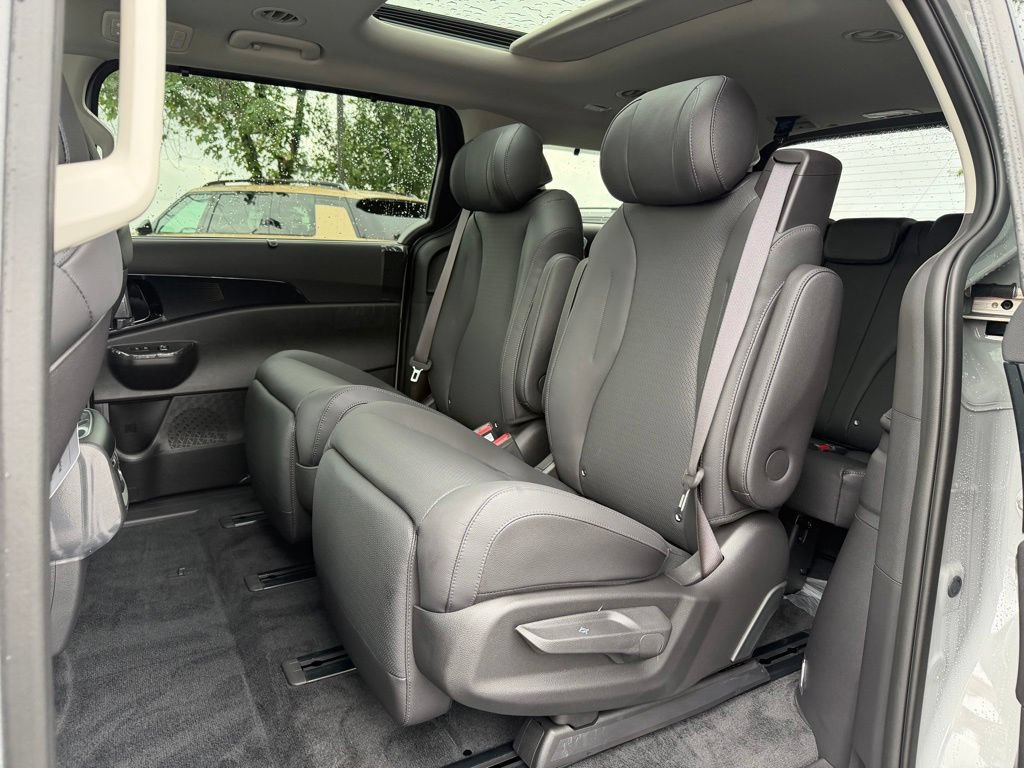 New 2026 Kia Carnival SX Prestige FWD image 26